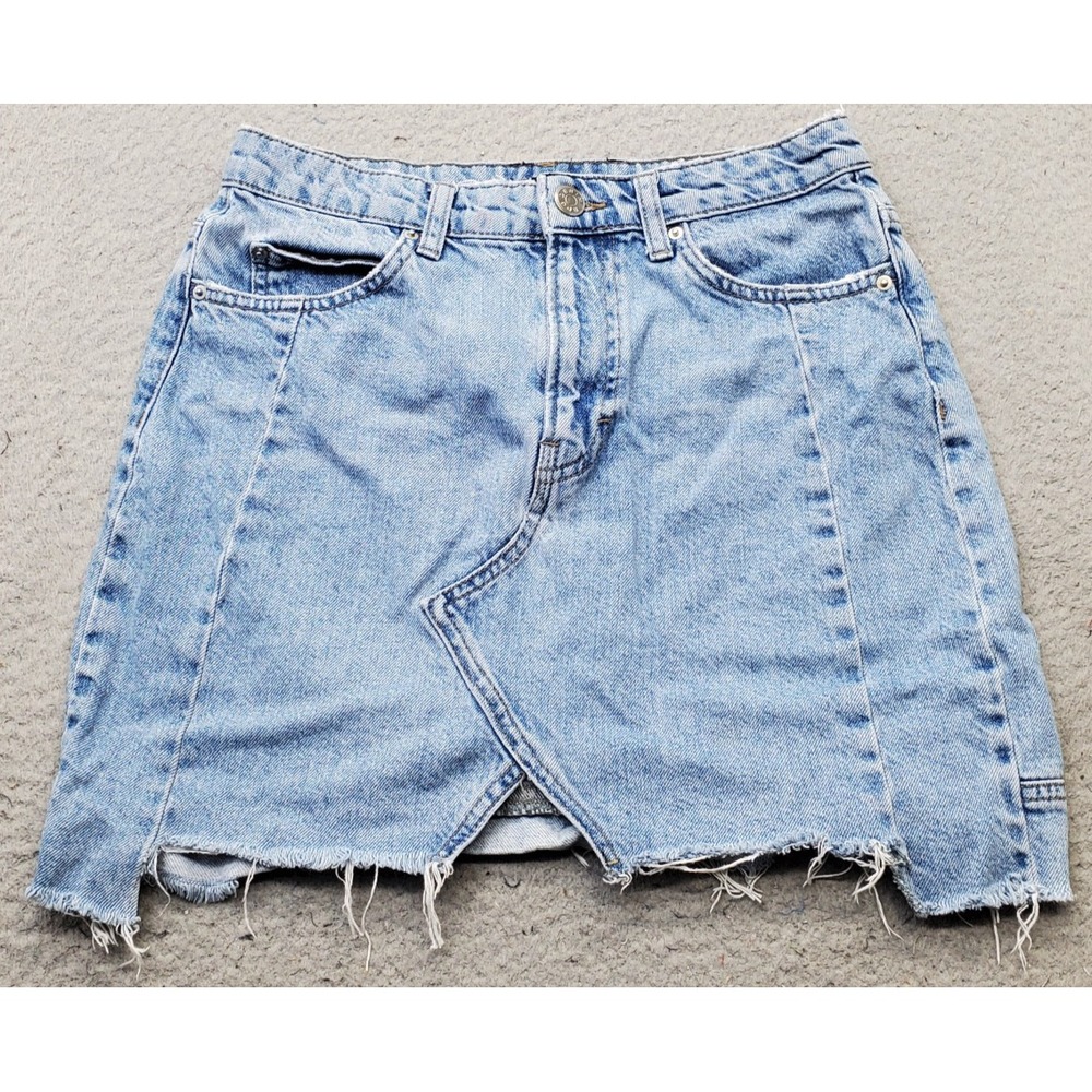 BDG Urban Outfitters Mini Skirt Womens Medium Blue Denim Light Wash Frayed Hem